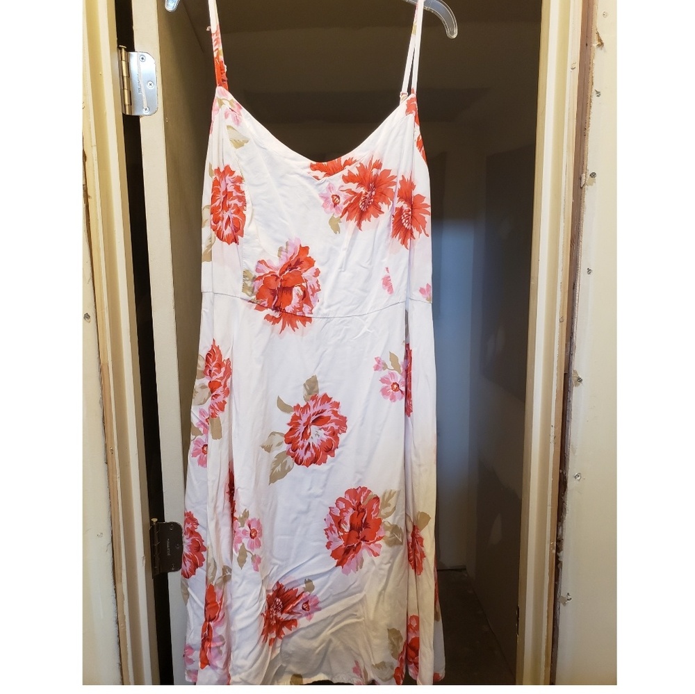 Old Navy White Floral Fit & Flare Dress